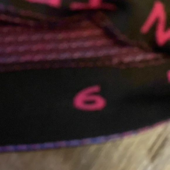 Lululemon swiftly tech racerback EUC - Picture 4 of 6